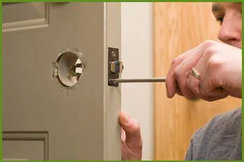 Neighborhood Locksmith Services Glendale, CA 818-485-6067 - 13-lock-replace